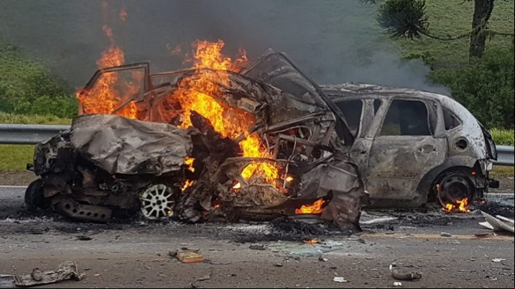 Acidente em Capão Alto, na serra, na manhã de sexta-feira (Foto: Divulgação/PRF)
