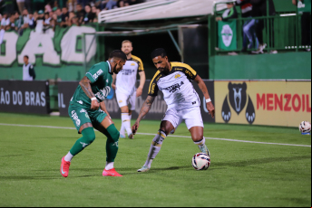 Notícia - Criciúma sofre derrota por 2 a 1 para a Chapecoense fora de casa